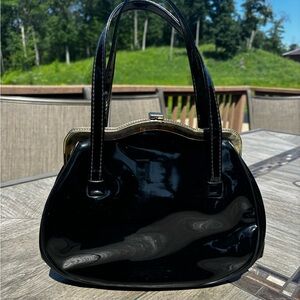 Beautiful 1950's Vintage Patent Leather Kisslock Handbag Elegant Purse